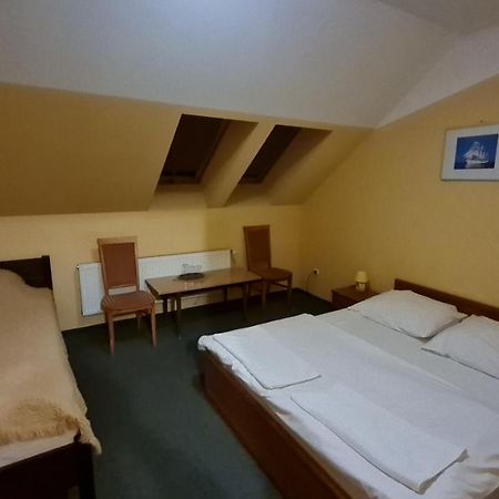 Hotelik Orlik Legnickie Pole Ngoại thất bức ảnh